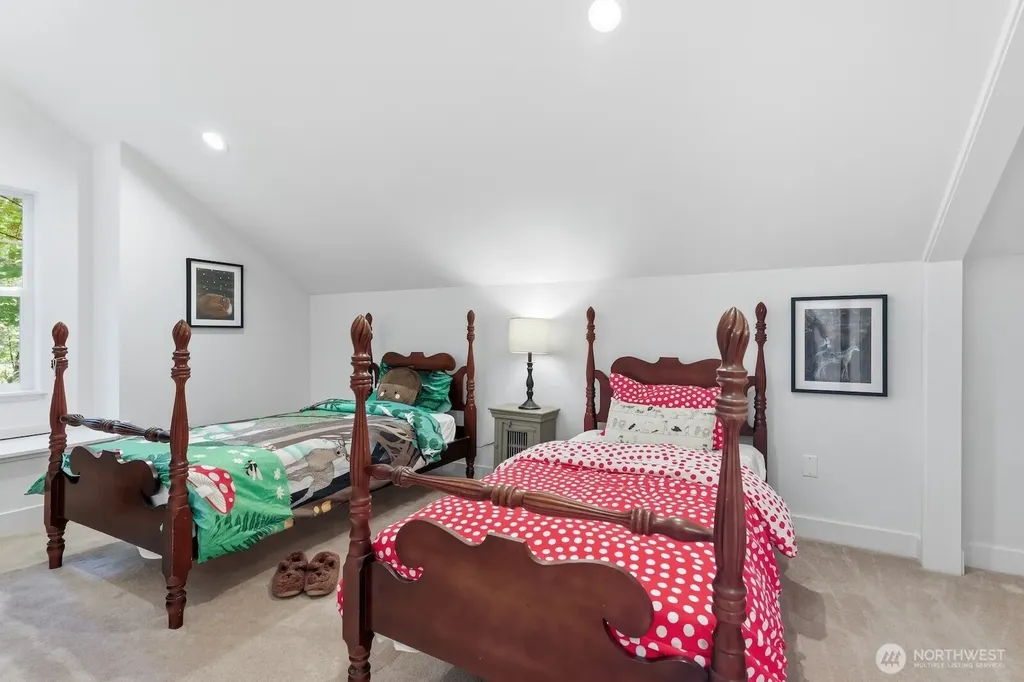 44216 SE 166th Street North Bend WA 98045