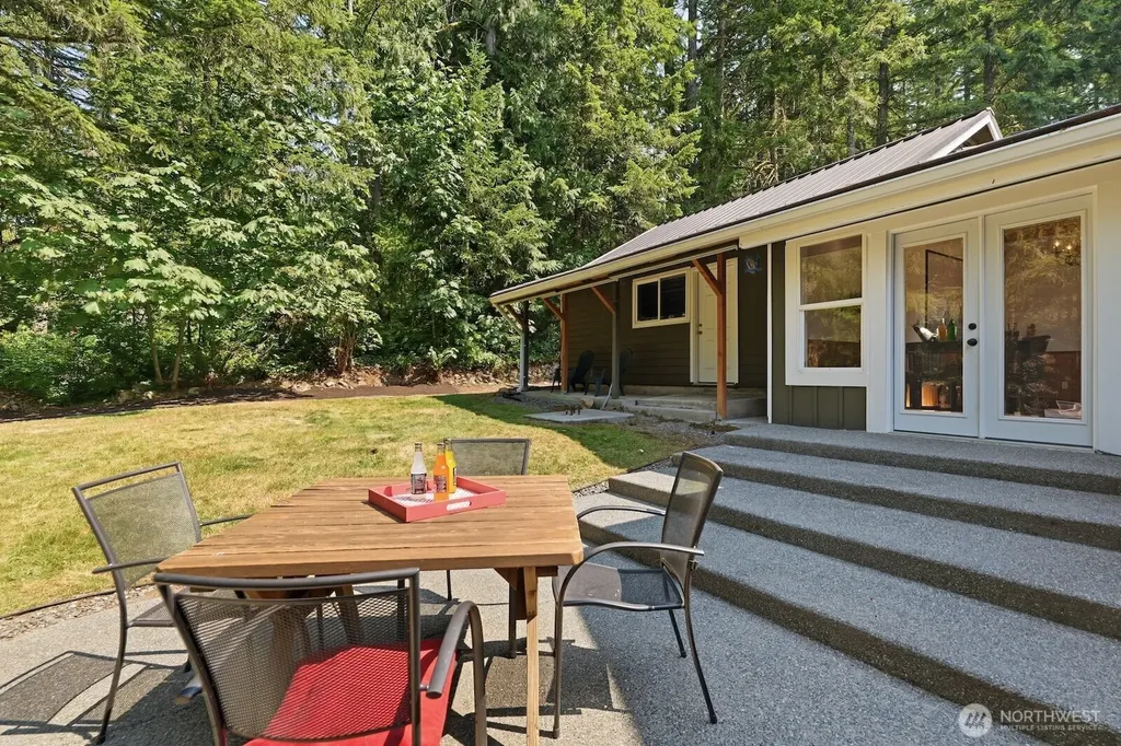44216 SE 166th Street North Bend WA 98045