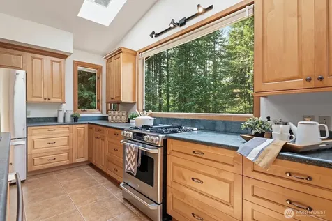 44216 SE 166th Street North Bend WA 98045