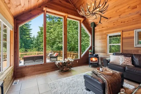 44216 SE 166th Street North Bend WA 98045