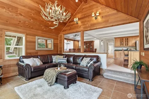 44216 SE 166th Street North Bend WA 98045