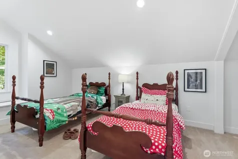 44216 SE 166th Street North Bend WA 98045