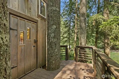 44216 SE 166th Street North Bend WA 98045