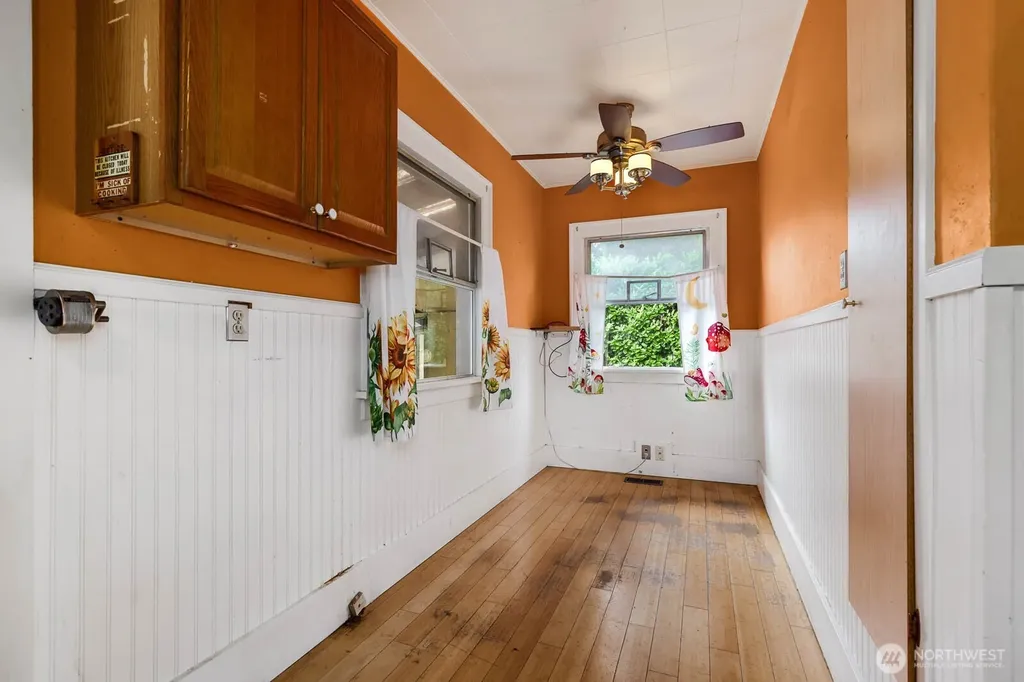4317 SW Charlestown Street Seattle WA 98116