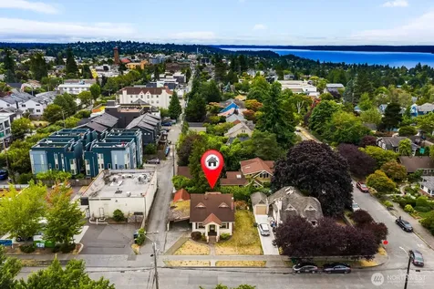 4317 SW Charlestown Street Seattle WA 98116