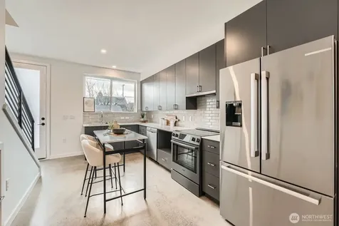 6608 Carleton Avenue S Seattle WA 98108