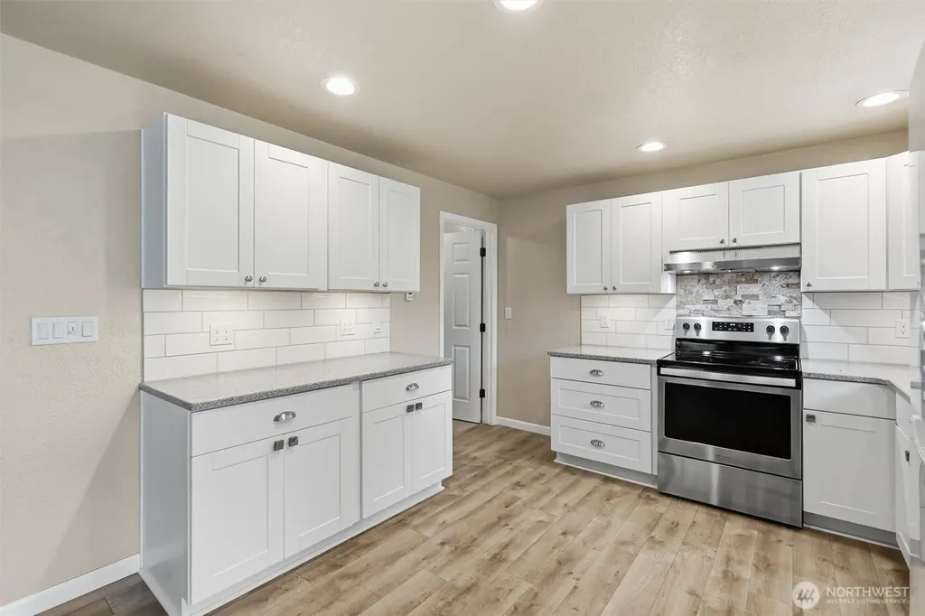 374 Echo Lane Sedro Woolley WA 98284