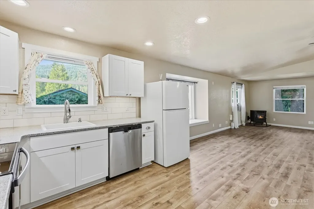 374 Echo Lane Sedro Woolley WA 98284