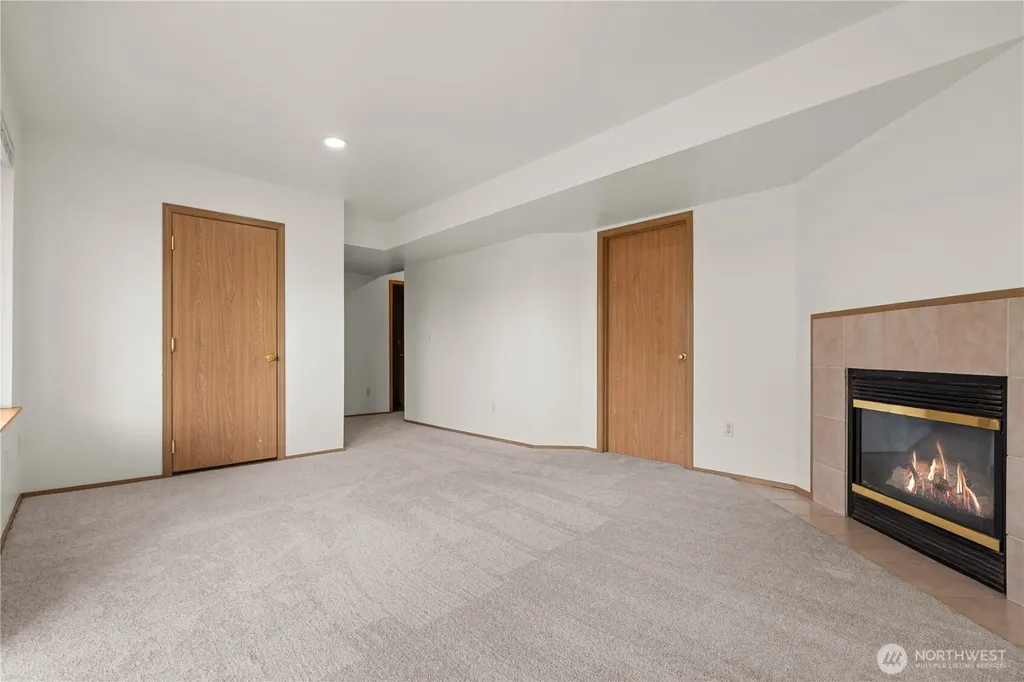 13716 21st Avenue E Tacoma WA 98445