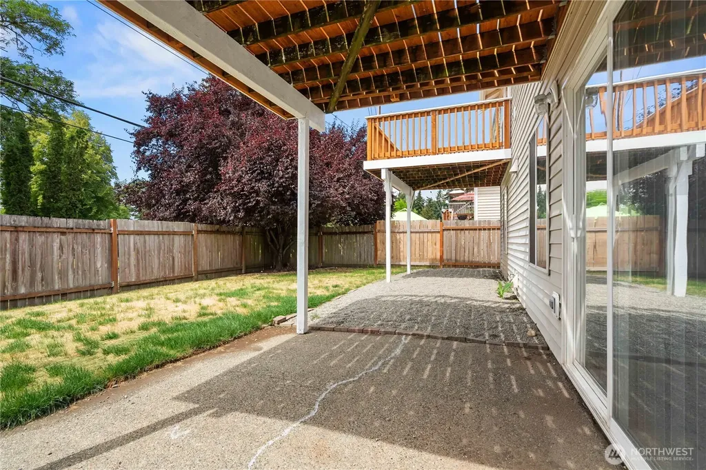 13716 21st Avenue E Tacoma WA 98445