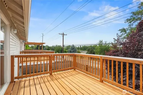 13716 21st Avenue E Tacoma WA 98445