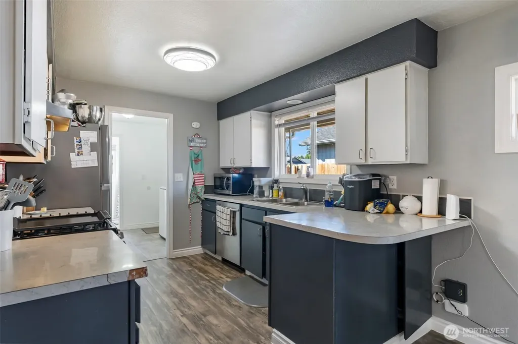4210 Ohio Longview WA 98632