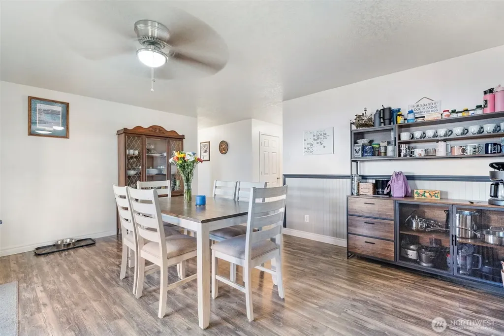 4210 Ohio Longview WA 98632