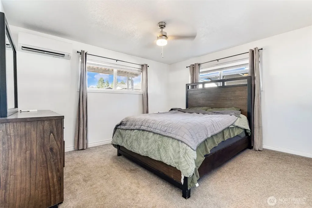 4210 Ohio Longview WA 98632