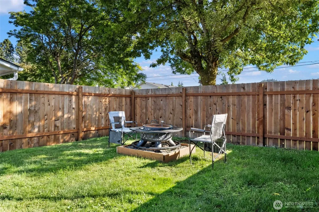 4210 Ohio Longview WA 98632
