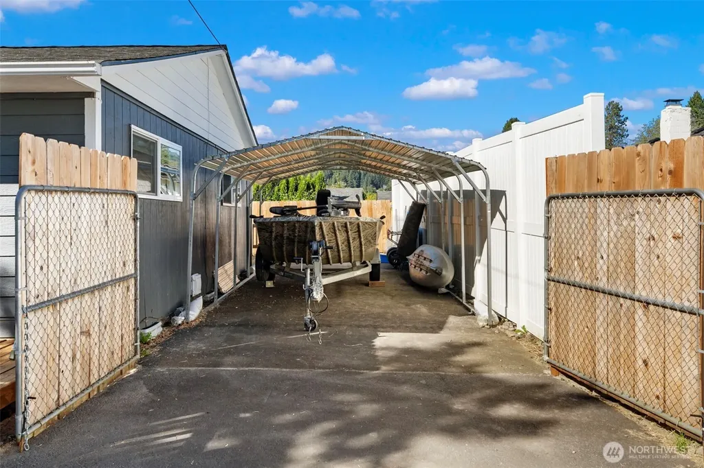 4210 Ohio Longview WA 98632