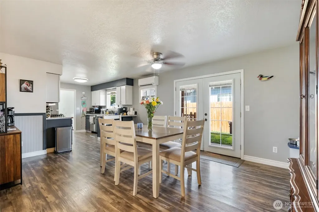 4210 Ohio Longview WA 98632