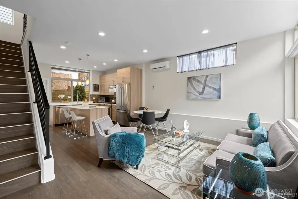 1816 14th Avenue Seattle WA 98122