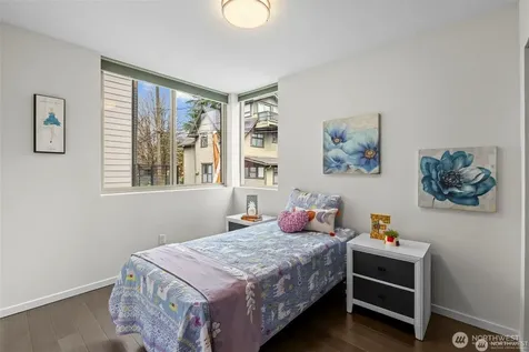 1816 14th Avenue Seattle WA 98122
