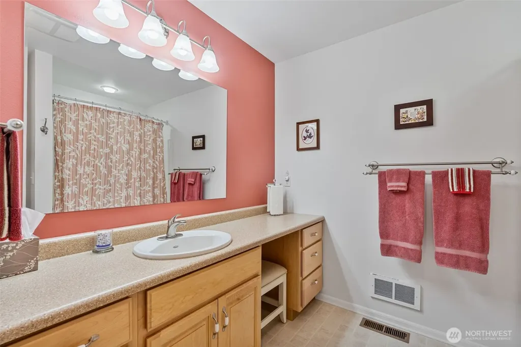 190 Gray Road Toledo WA 98591