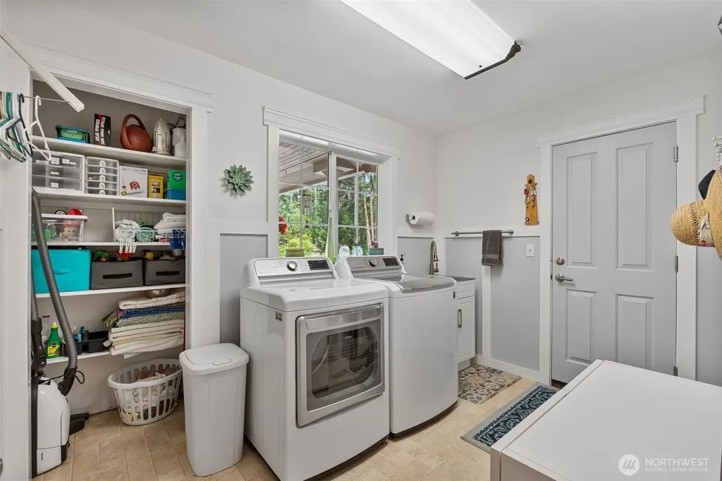 190 Gray Road Toledo WA 98591