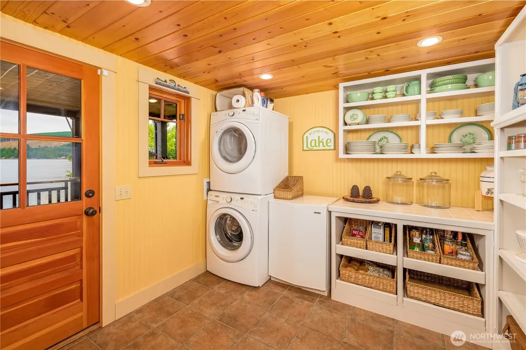 33707 South Shore Drive Mount Vernon WA 98274