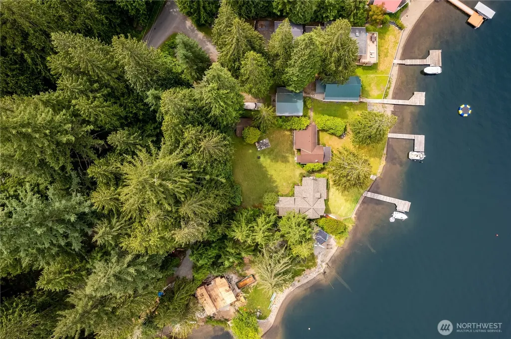 33707 South Shore Drive Mount Vernon WA 98274