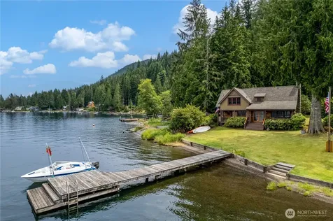 33707 South Shore Drive Mount Vernon WA 98274