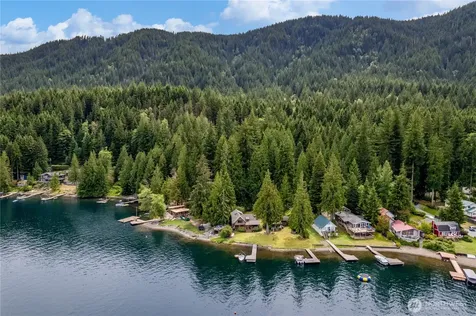 33707 South Shore Drive Mount Vernon WA 98274