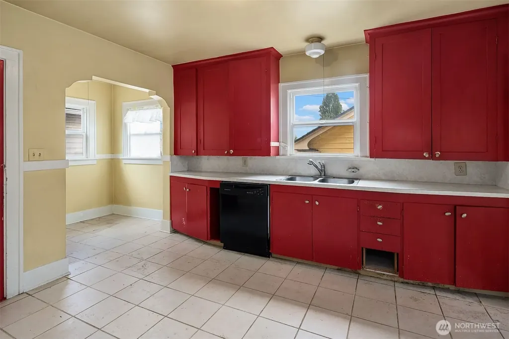 2518 30th Avenue S Seattle WA 98144