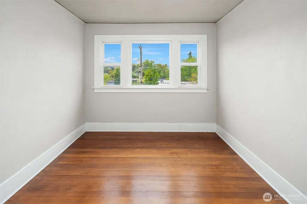 2518 30th Avenue S Seattle WA 98144