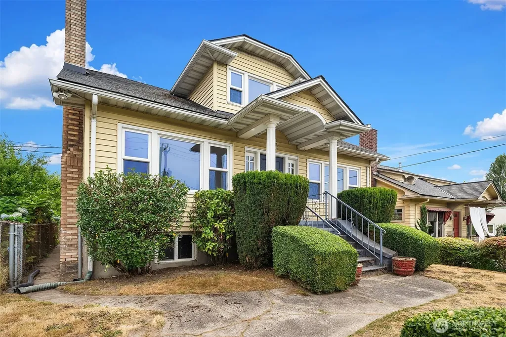 2518 30th Avenue S Seattle WA 98144