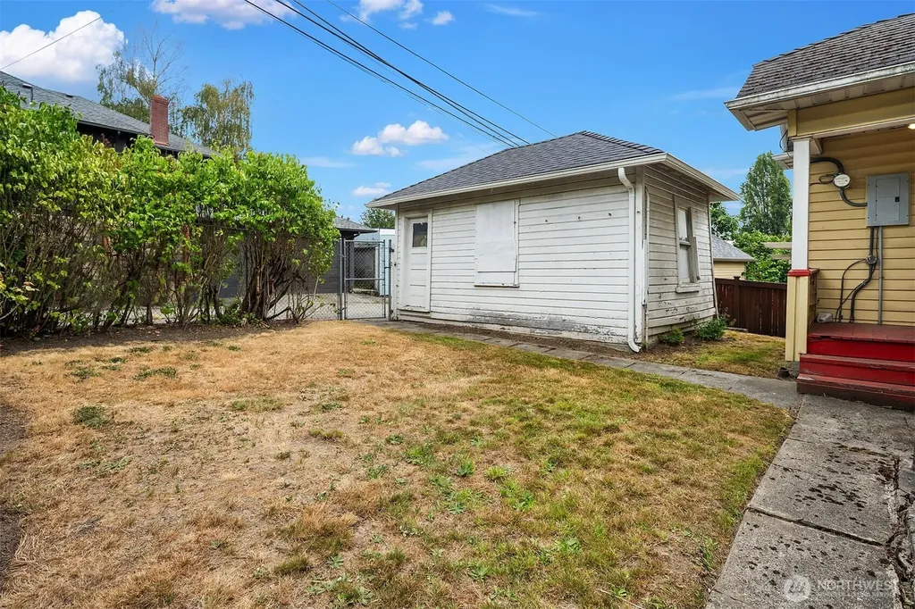 2518 30th Avenue S Seattle WA 98144