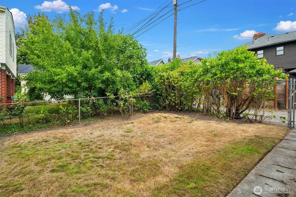 2518 30th Avenue S Seattle WA 98144