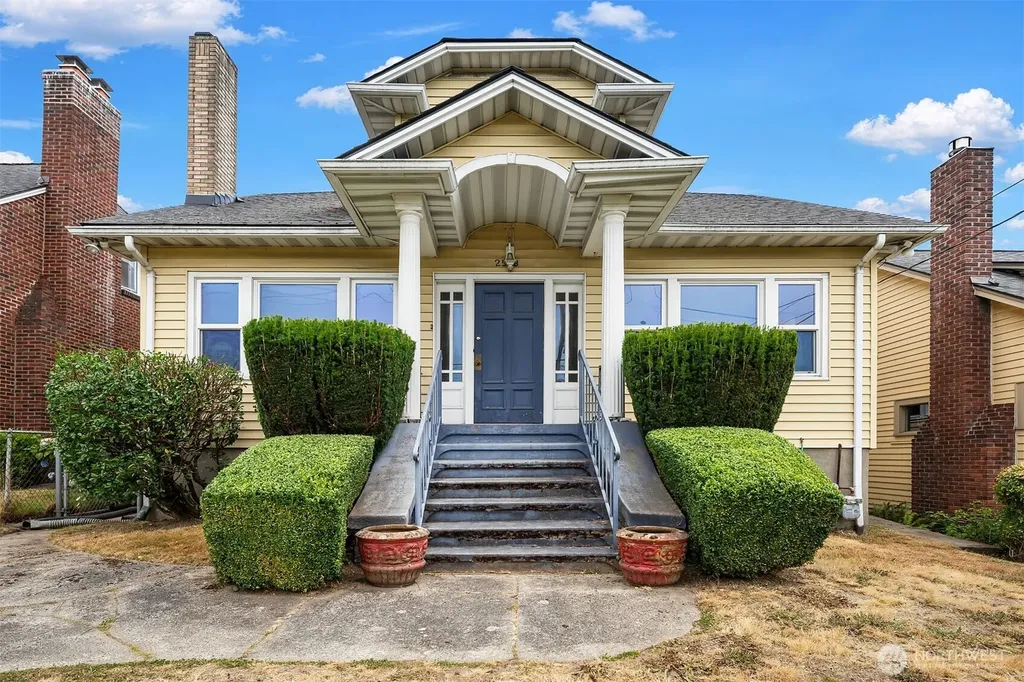 2518 30th Avenue S Seattle WA 98144
