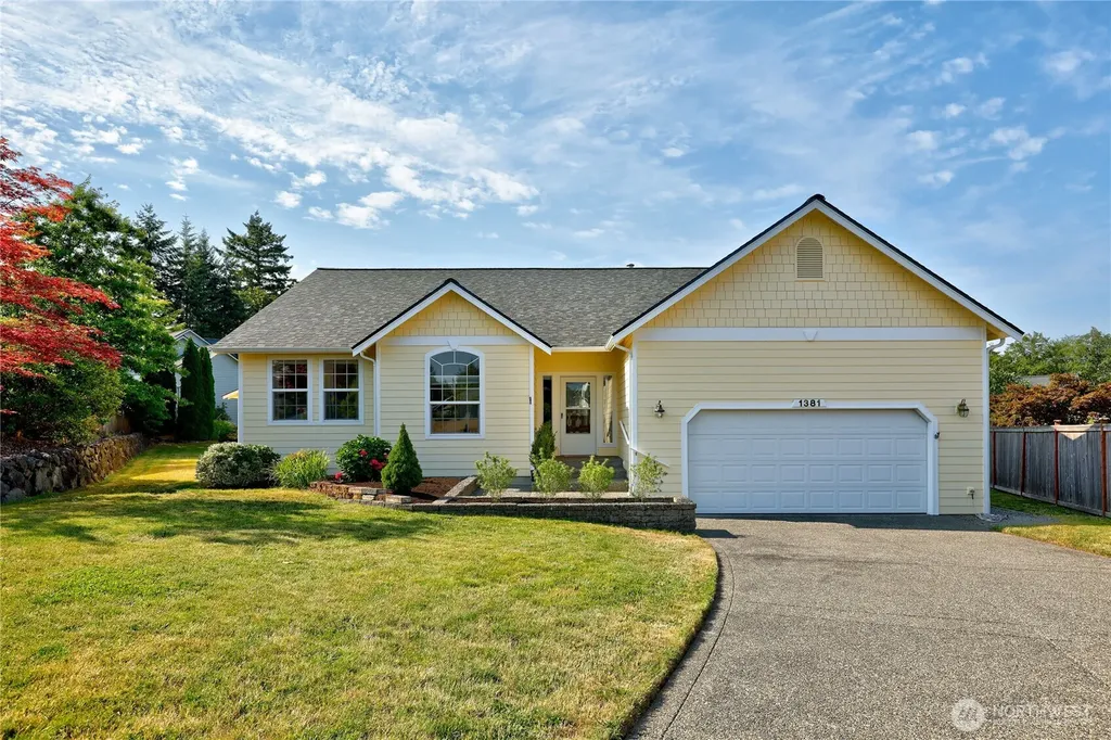1381 NE Amber Court Poulsbo WA 98370