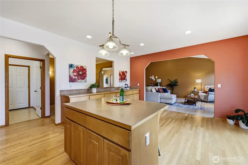 1381 NE Amber Court Poulsbo WA 98370