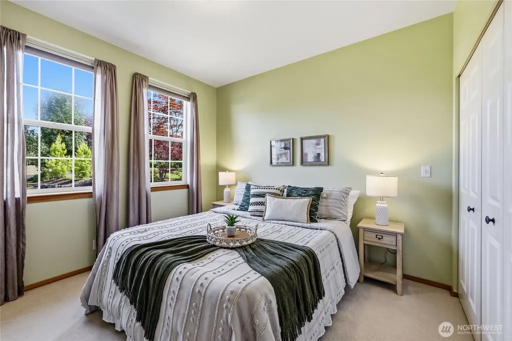 1381 NE Amber Court Poulsbo WA 98370