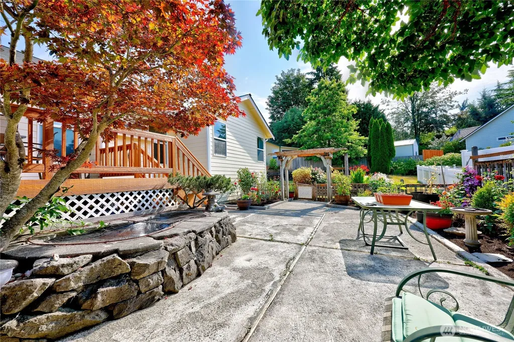 1381 NE Amber Court Poulsbo WA 98370