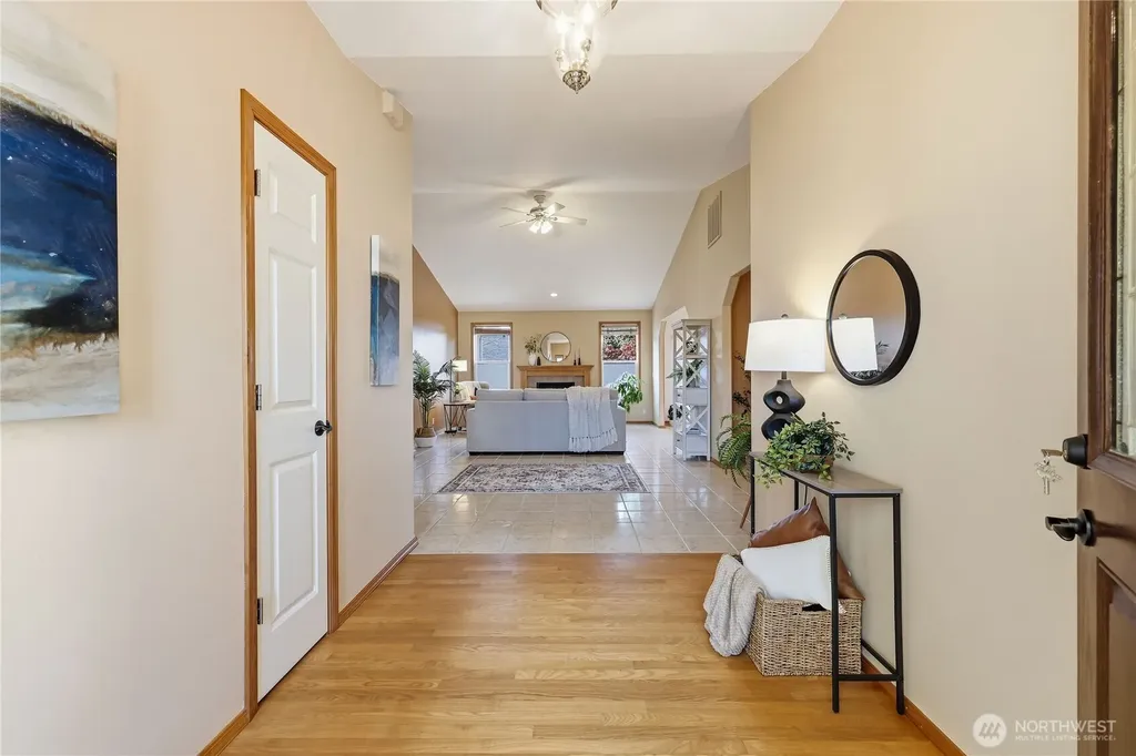 1381 NE Amber Court Poulsbo WA 98370
