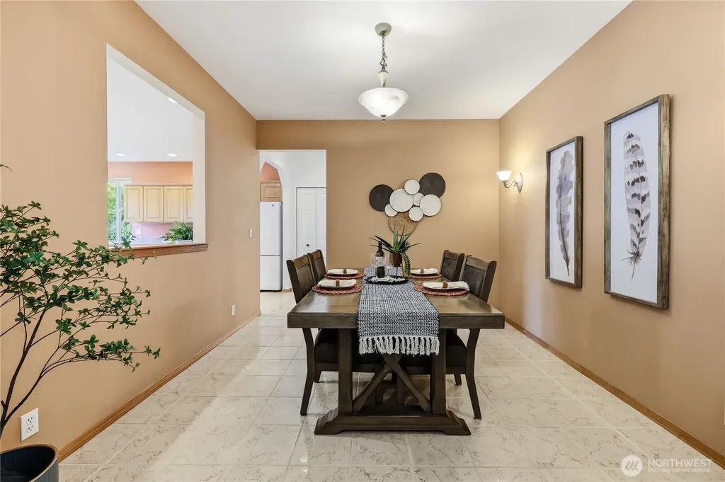 1381 NE Amber Court Poulsbo WA 98370