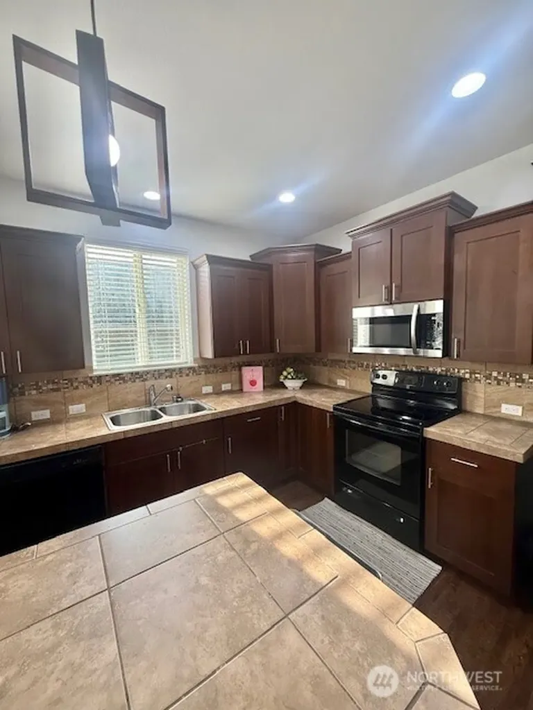 14453 100th Avenue SE Yelm WA 98597
