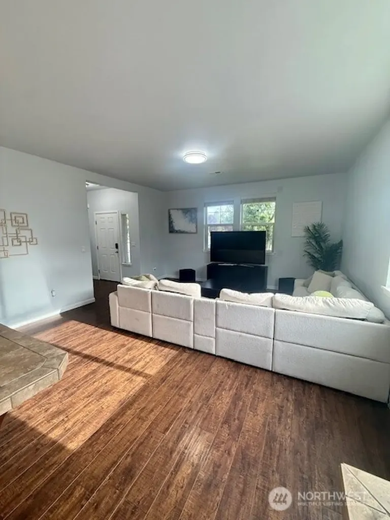 14453 100th Avenue SE Yelm WA 98597
