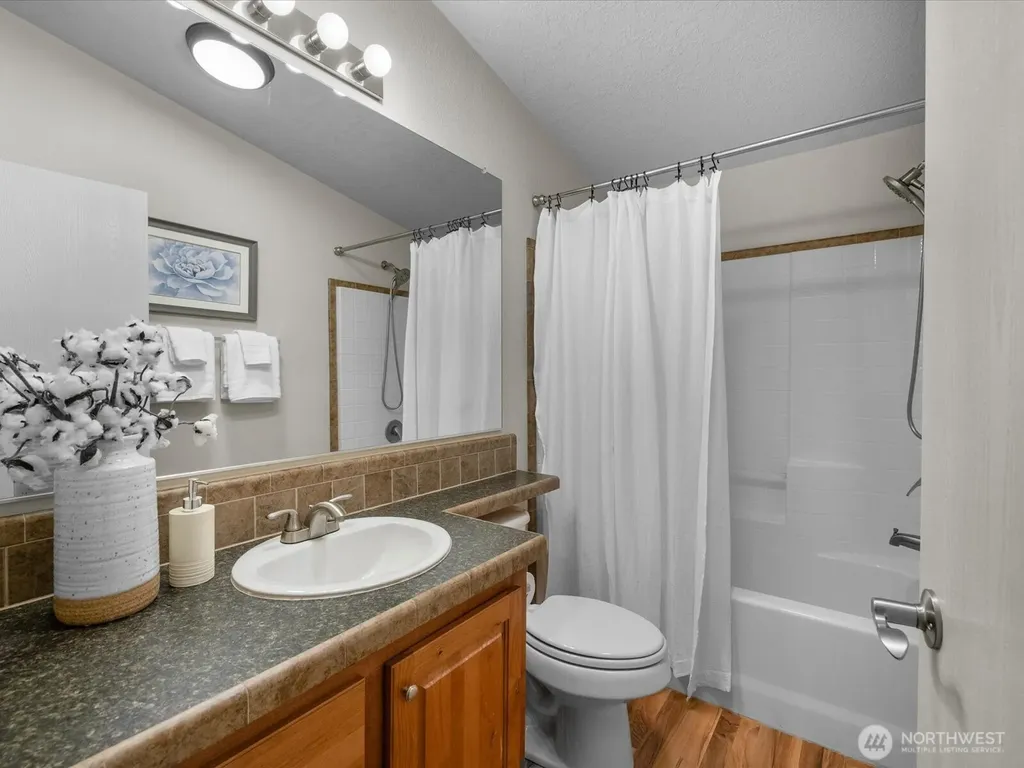 23322 N Lake Cochran Road Monroe WA 98272