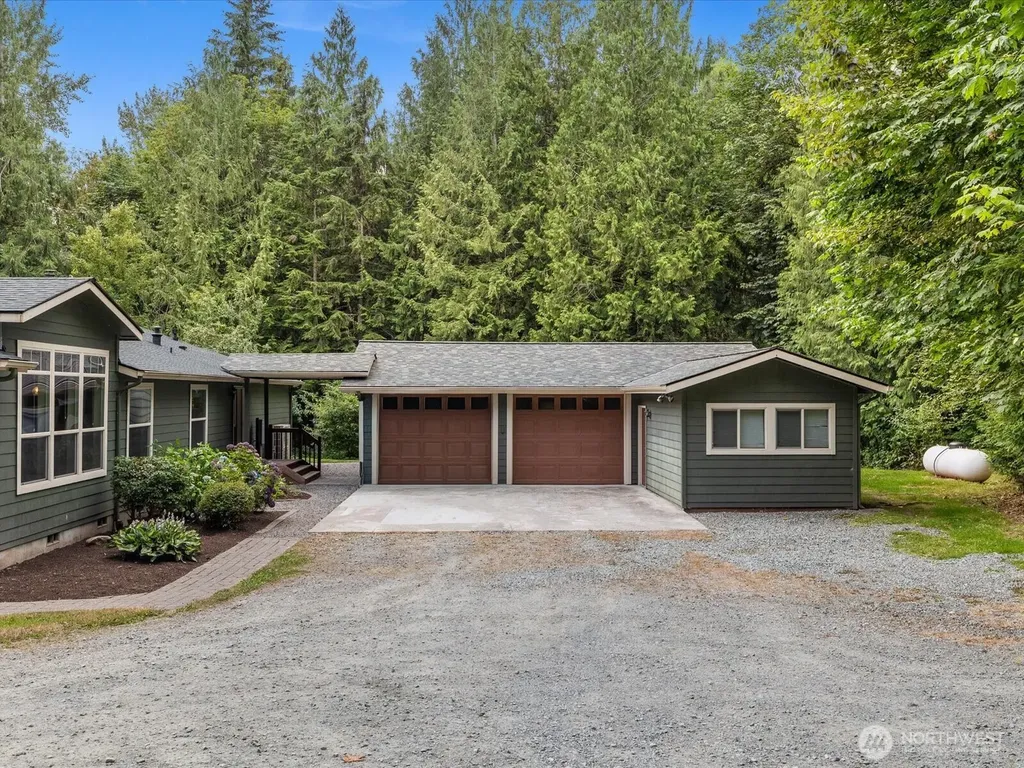 23322 N Lake Cochran Road Monroe WA 98272
