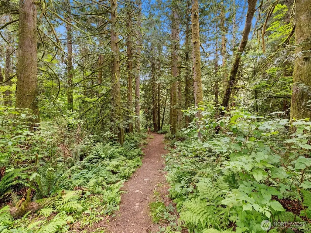 23322 N Lake Cochran Road Monroe WA 98272