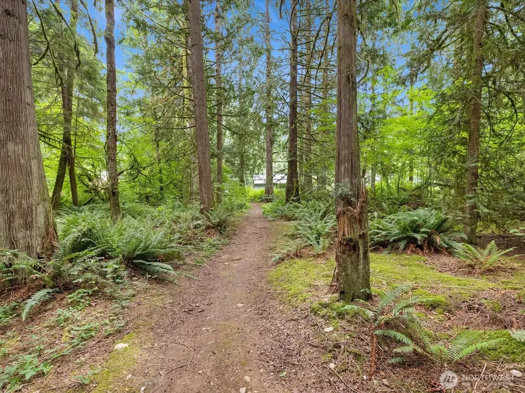 23322 N Lake Cochran Road Monroe WA 98272