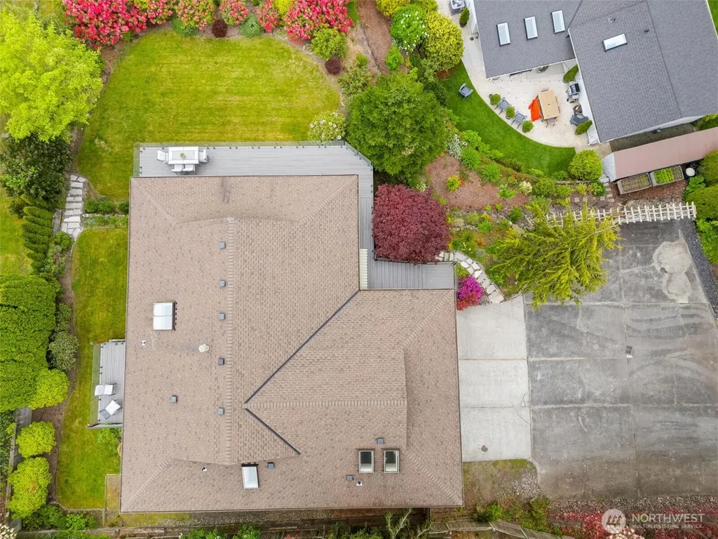 5128 Seaview Way Everett WA 98203