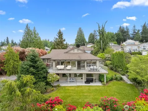5128 Seaview Way Everett WA 98203