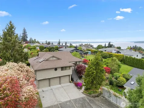 5128 Seaview Way Everett WA 98203